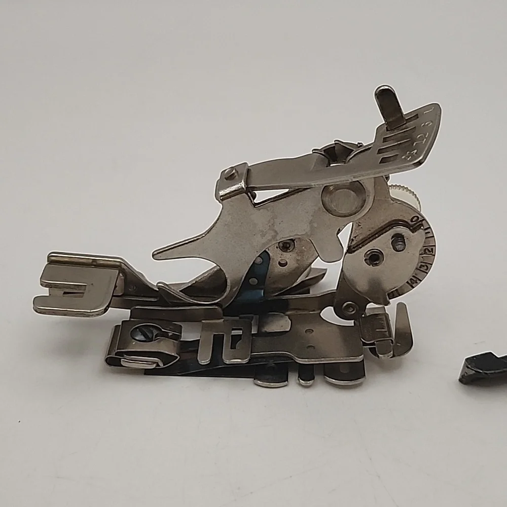 Greist Ruffler Sewing Machine Pressure Foot - Picture 3 of 5